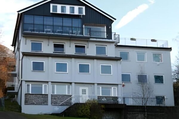 Breidablikk Guesthouse