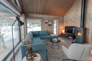 Tiur, stylish new cabin with hot tub