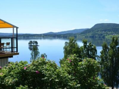 Kroderen Kro & motel AS