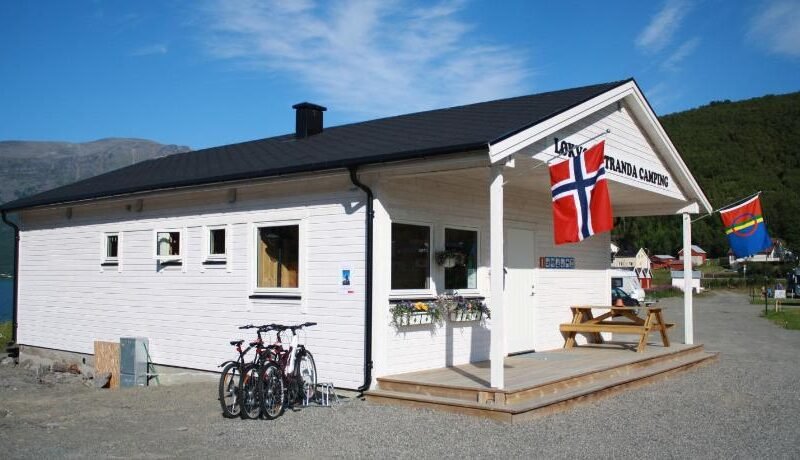 Løkvollstranda camping As
