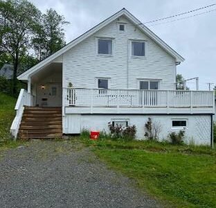 Mountain Retreat in Brattvg – Unwind in Nature