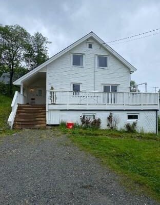 Mountain Retreat in Brattvg – Unwind in Nature