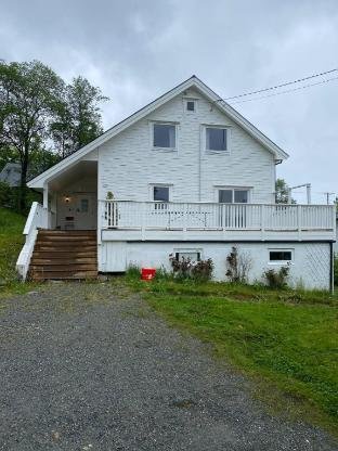 Mountain Retreat in Brattvg – Unwind in Nature