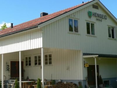 Henseid Skole