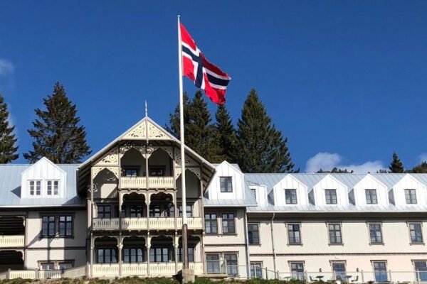 Hotell Eikerapen Gjestegard Aseral