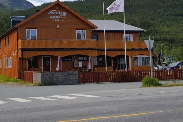 Henriksen Gjestestue