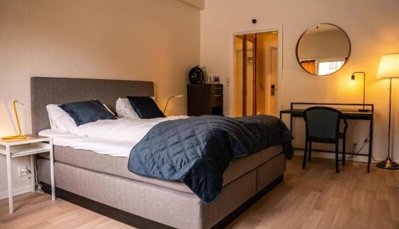 Fabel kafe og Motell