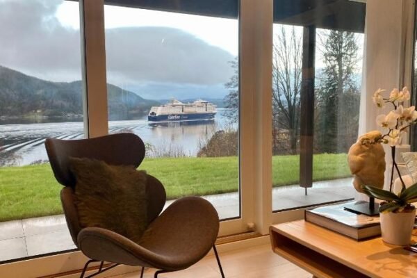 Funky cabin with a panoramic view of the Oslofjord