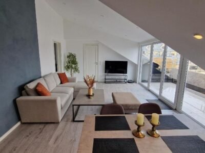 Lovely 2-bedroom loft with panoramic view.