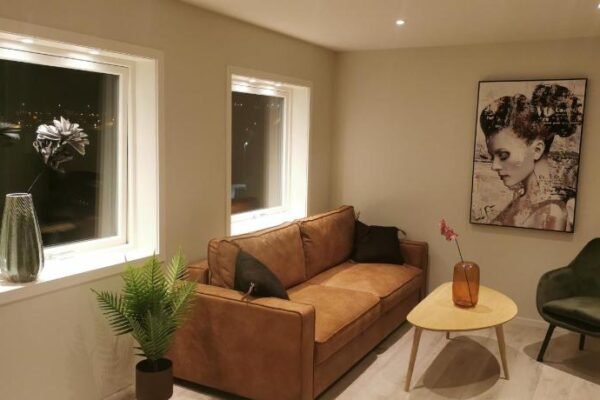 Hurthi Apartment – Blue House