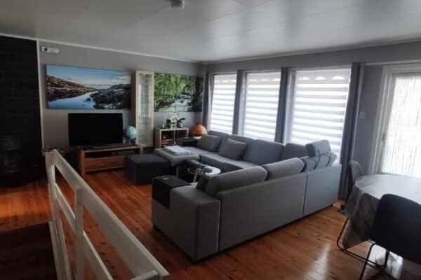 Sleeps 8 – 3 Bedrooms