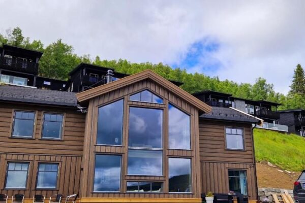 Mlodge – The Mountain Lodge