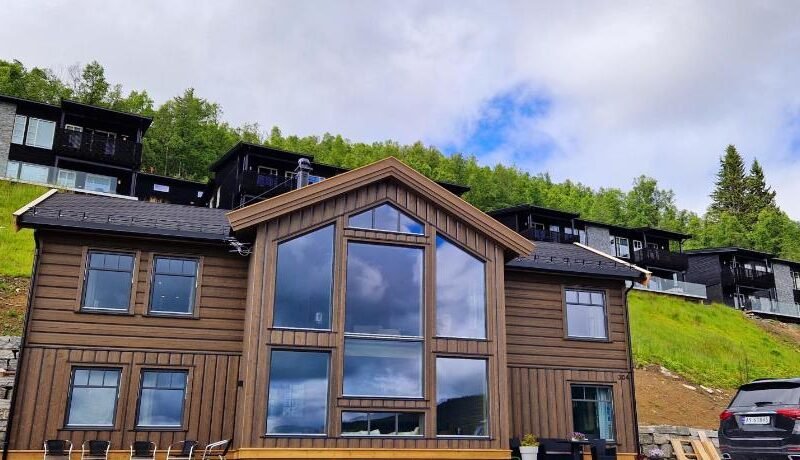 Mlodge – The Mountain Lodge