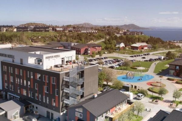 Hjorten Hotell Hitra