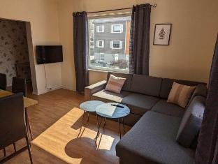 Railside Track Apartment (OJ1-2)