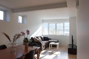 Arctic View 2-Bedroom Apartment