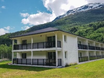 Loen Apartments