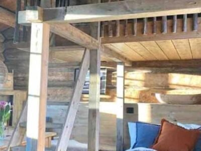 Sauefjøset – Idyllisk gardstun fra 1800-tallet