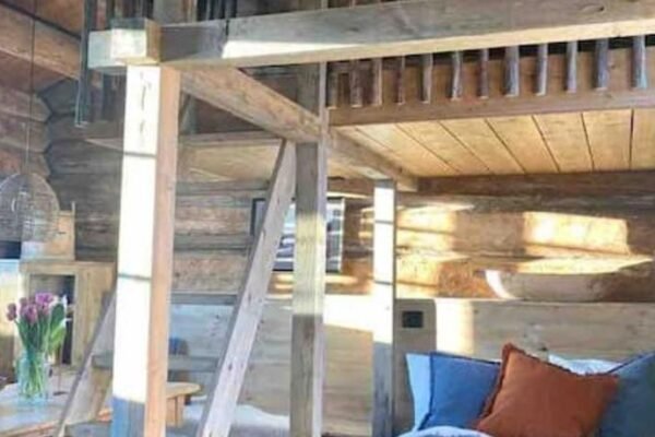 Sauefjøset – Idyllisk gardstun fra 1800-tallet