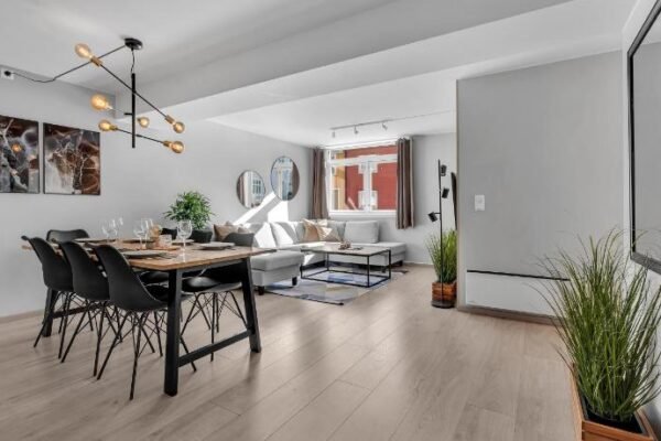 ARCTIC HOMES – The Aurora Retreat