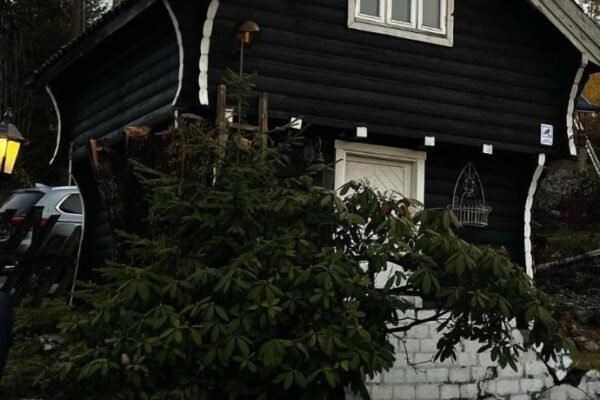 Stabbur Steinbekken, back to basic primitive overnight, no shower, shared toilet