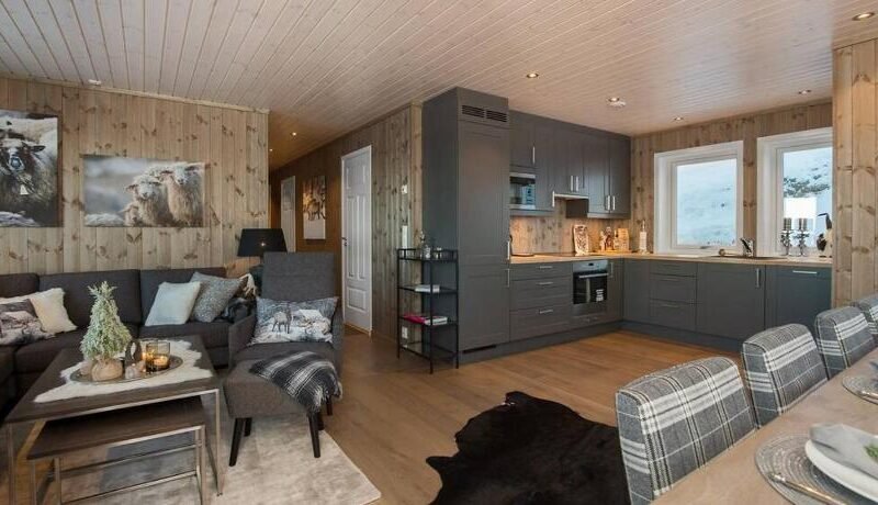 Bualie – Golsfjellet – Biking, swimmming, hiking. High standard.