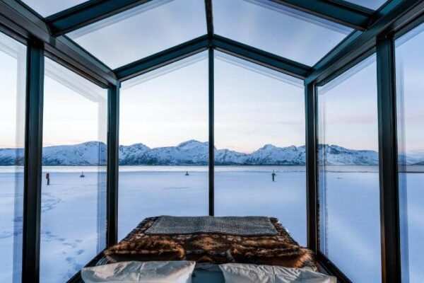 Aera – Glass cabins