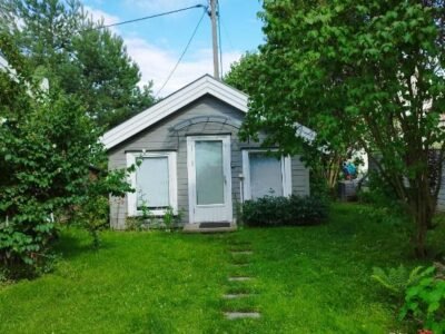 Guest House in the Garden