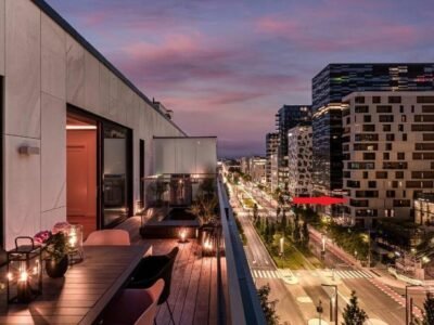 Spacious modern 3BR apartment at CENTRAL OSLO barcode