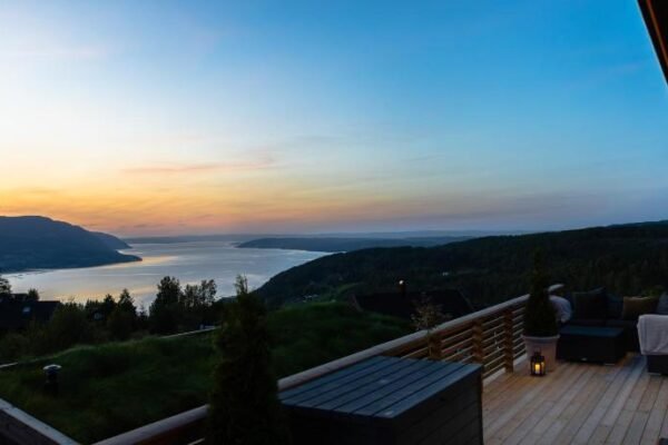 Hide Hut – Amazing view 50 min from Oslo