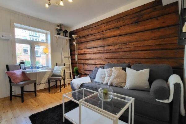 Mars Modern and Cozy Apartment in the centre, Free Parking