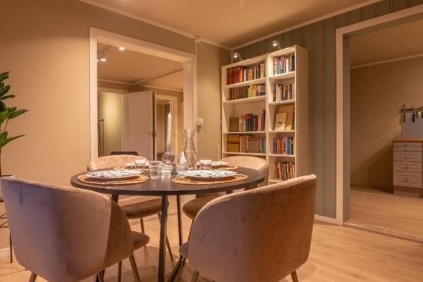 Cozy and spacious apartment in city centre