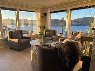 House with oceanview, 4 bedrooms, close to Bergen