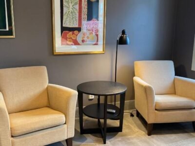 Charming Guesthouse near city center – parking available