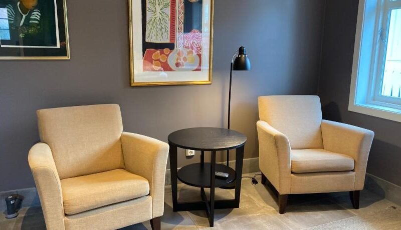 Charming Guesthouse near city center – parking available