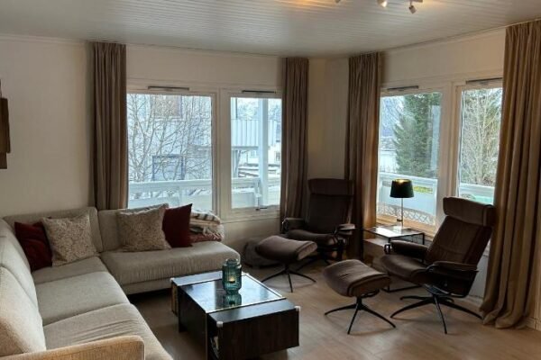 Arctic 3 room apartment – Aurora View – Free Parking
