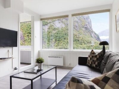 Trolltunga Guesthouse