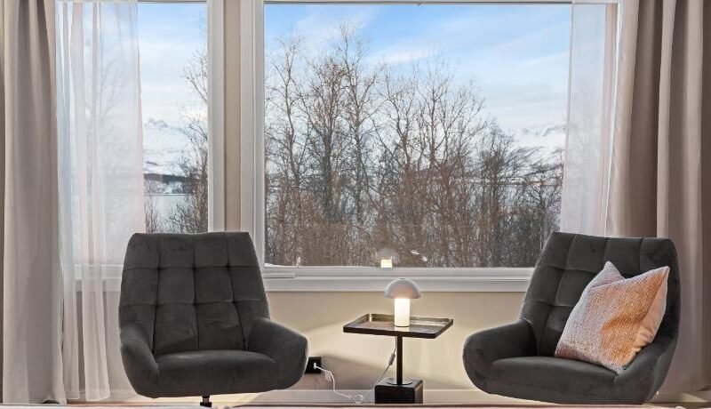 Enter Tromsø – The Mountain View