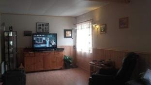 Малка хижа с изглед към морето