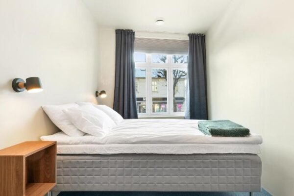 Central Guest House – Bedroom with private Bathroom