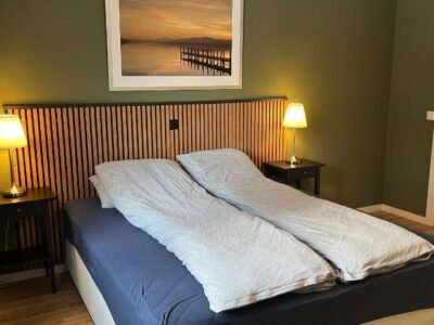 Stue, soverom og bad