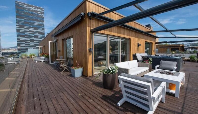Luxury penthouse in Oslo, fjord view, jacuzzi and huge terrasse
