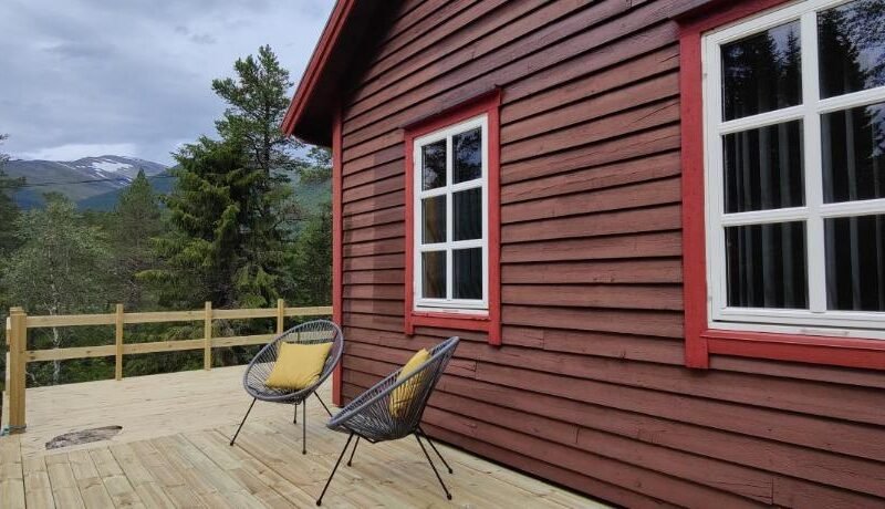 Tronstadbu- 1800s Cabin near Geirangerfjord & Slogen Hike