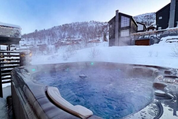Stranda Fjellgrend – with jacuzzi & 3 bedrooms