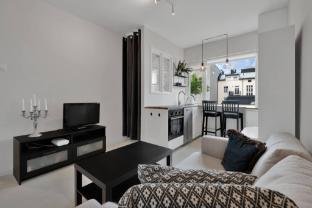 Light and Cozy Pearl, in Central Oslo