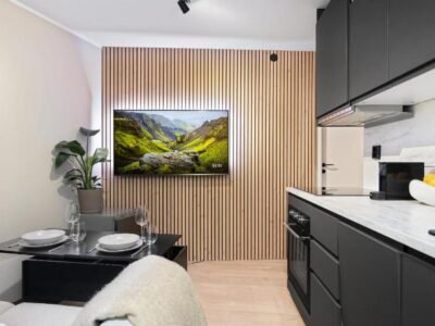 King bed – Behind Bryggen – Renovated des 23