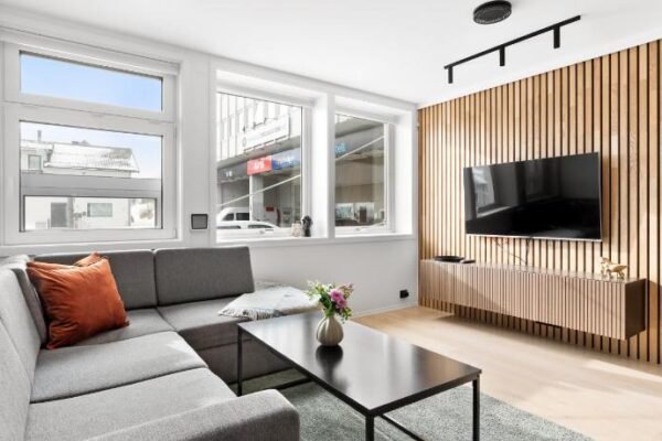 ARCTIC HOMES – Premium City Lounge