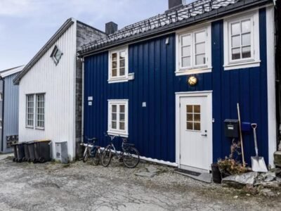 Tidligere stall omgjort til koselig hjem i sentrum