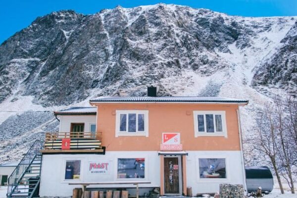 Unstad Surfpacker Hostel