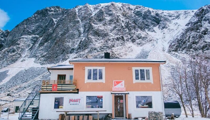 Unstad Surfpacker Hostel